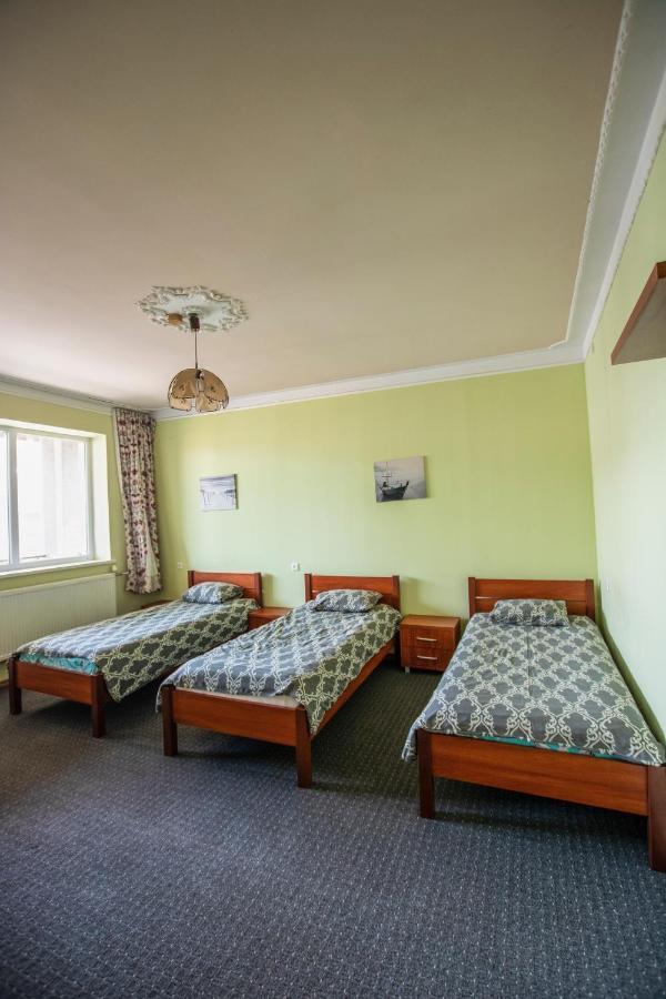 Regina House Hotel Kaunas Ngoại thất bức ảnh