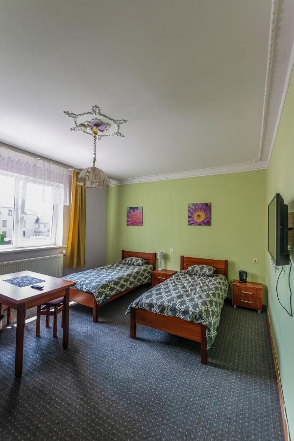 Regina House Hotel Kaunas Ngoại thất bức ảnh