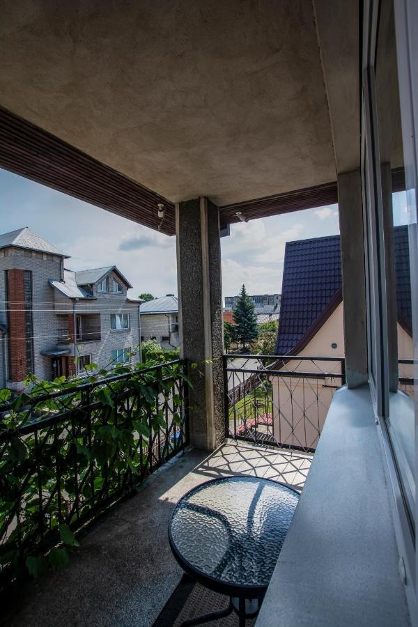 Regina House Hotel Kaunas Ngoại thất bức ảnh