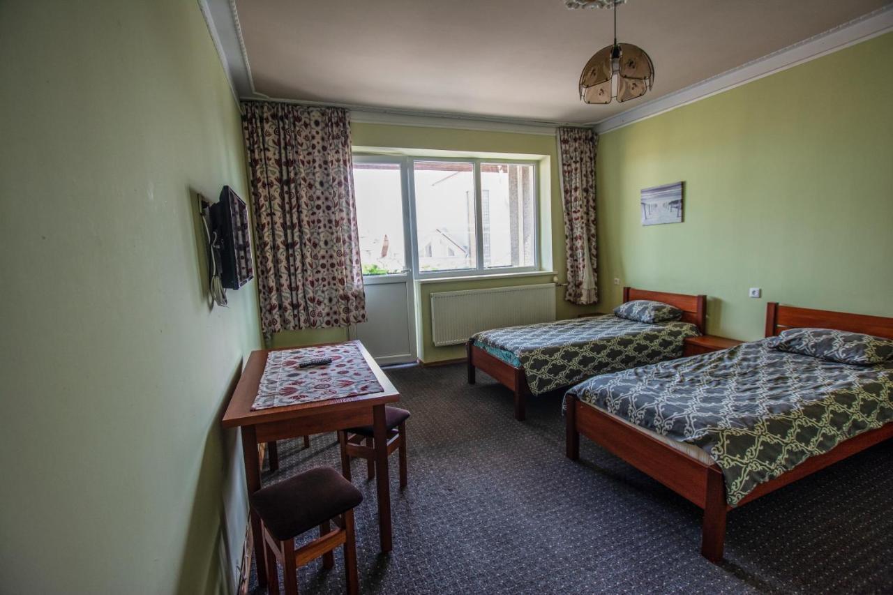 Regina House Hotel Kaunas Ngoại thất bức ảnh
