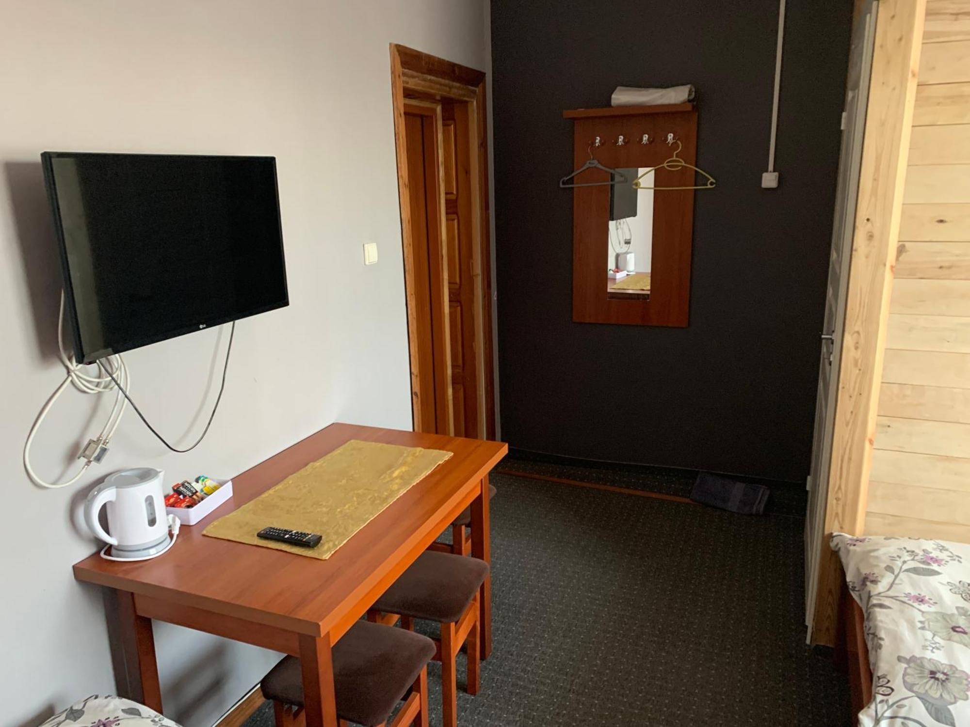 Regina House Hotel Kaunas Ngoại thất bức ảnh