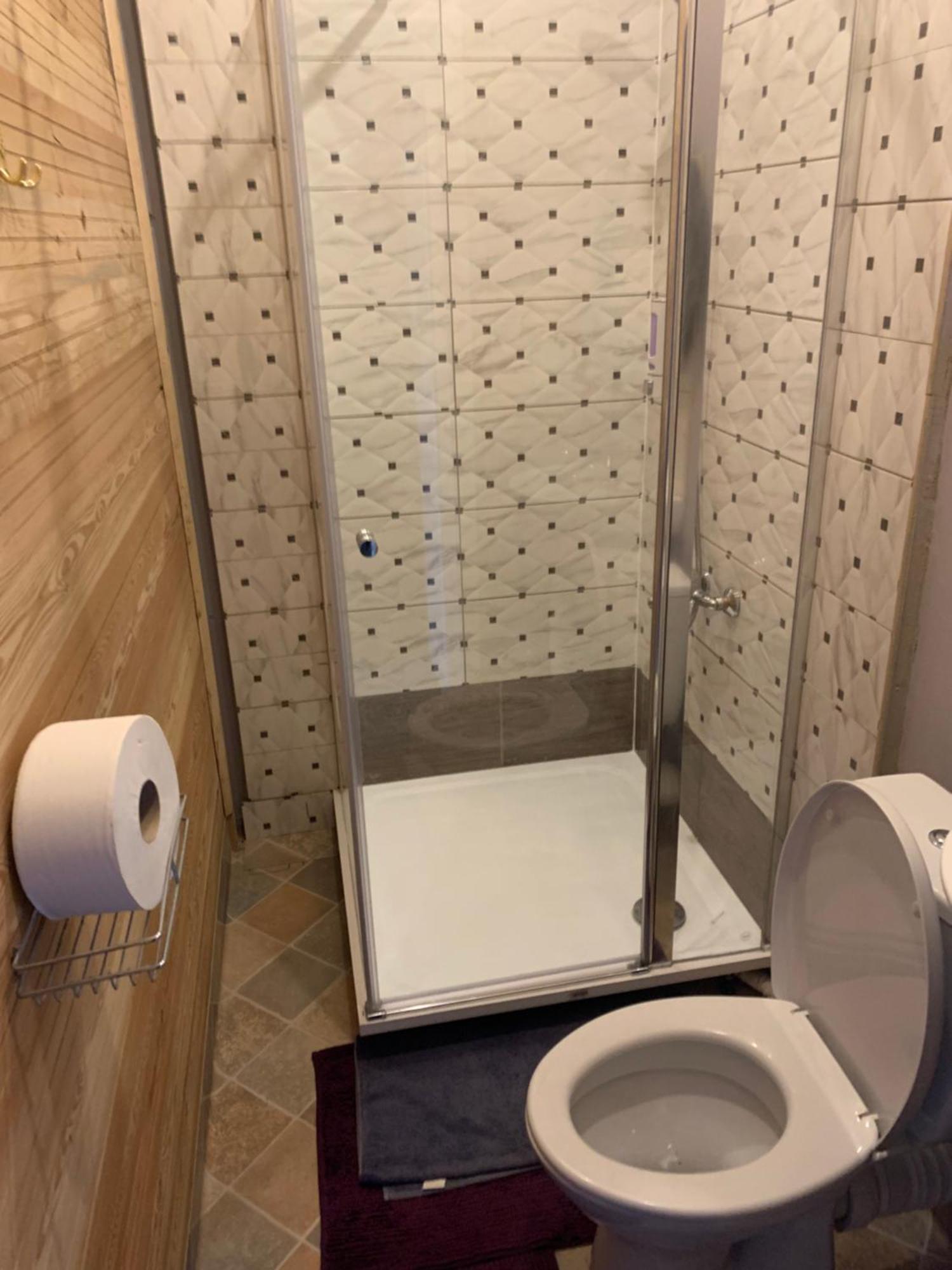 Regina House Hotel Kaunas Ngoại thất bức ảnh